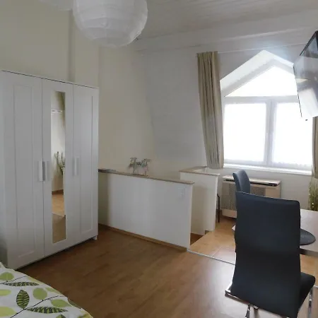 Mona Apartman